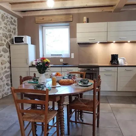 Grand Renove 8 Pers En Haute-loire Calme Et Nature Saint-Jeures